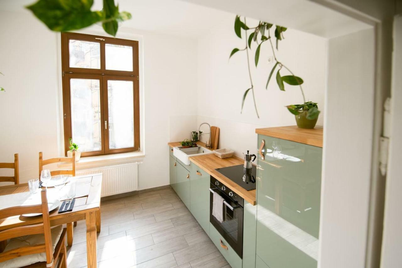 theleaf - design apartment&café Leipzig Extérieur photo